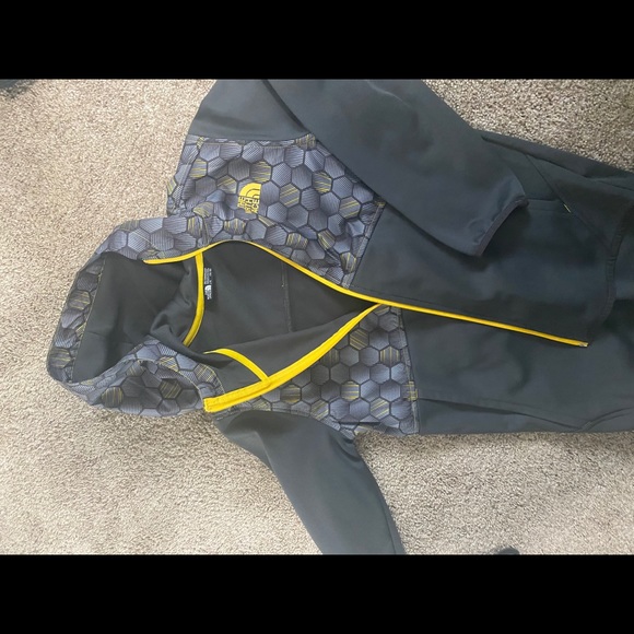 Youth Northface jacket - Picture 2 of 2